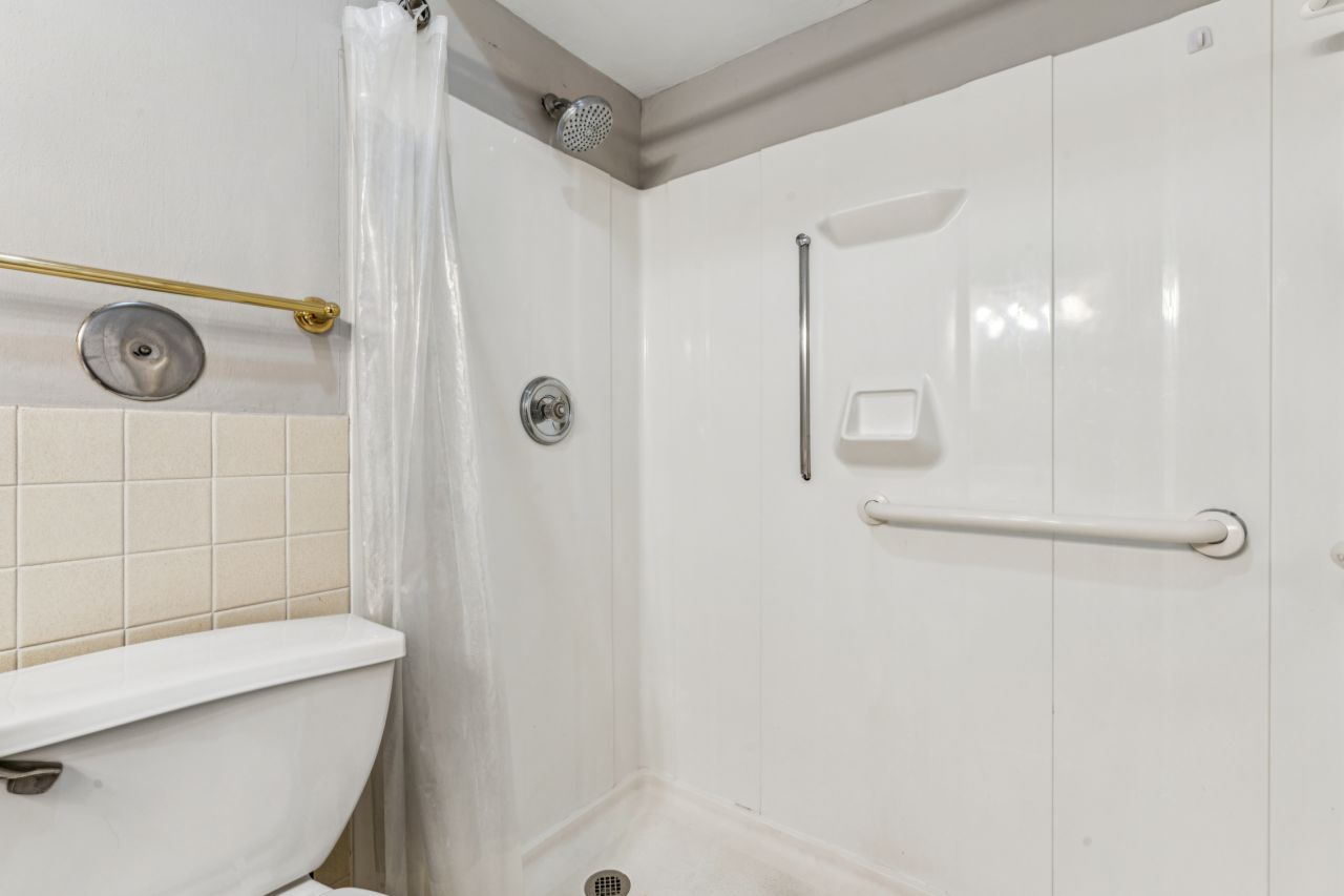 1718 Herault Place, condo in Parc Lorraine community of St. Louis Missouri