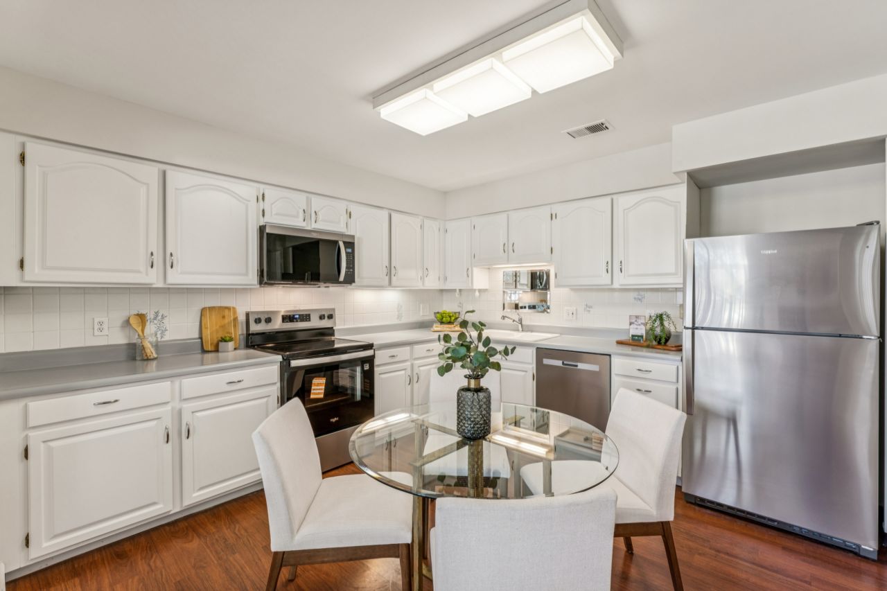 28 Country Club Terrace Condo listed in Glendale Missouri