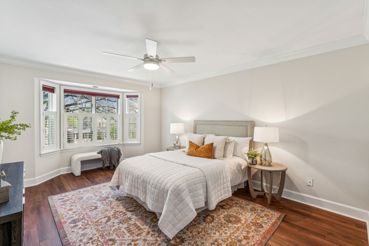 28 Country Club Terrace Condo listed in Glendale Missouri