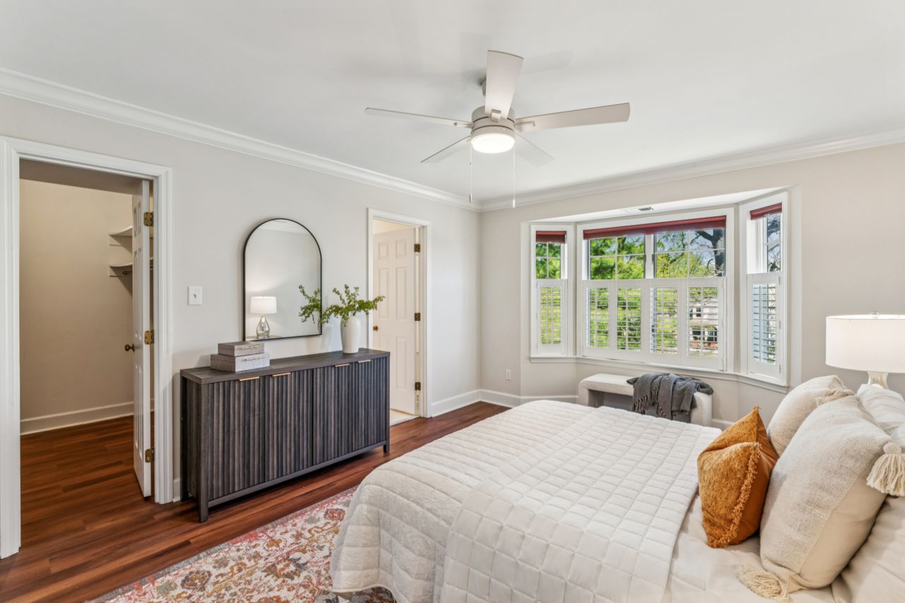 28 Country Club Terrace Condo listed in Glendale Missouri