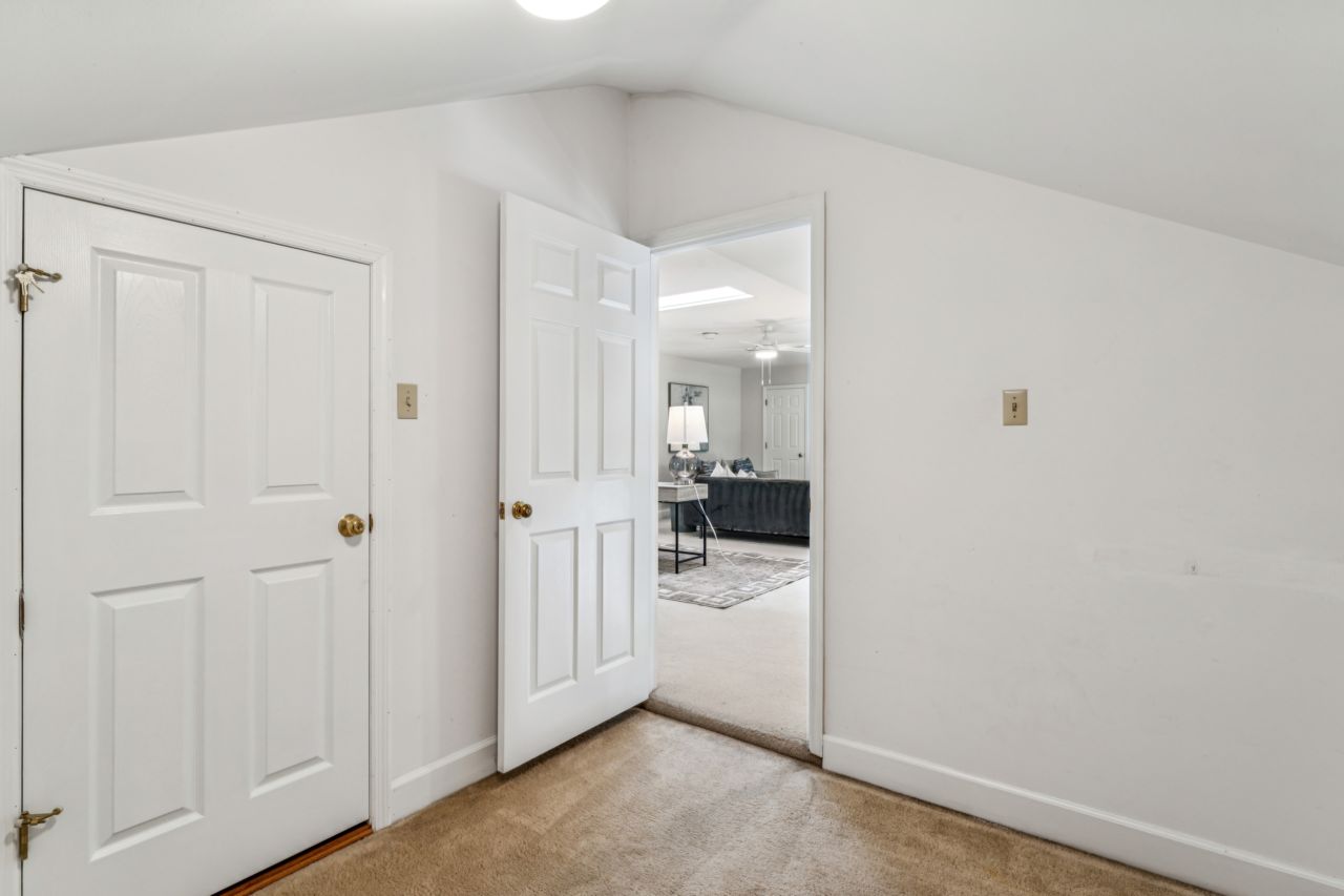 28 Country Club Terrace Condo listed in Glendale Missouri