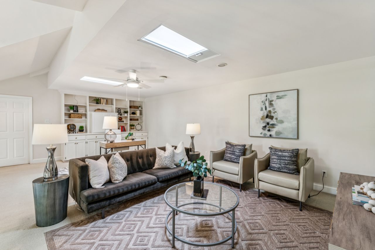 28 Country Club Terrace Condo listed in Glendale Missouri