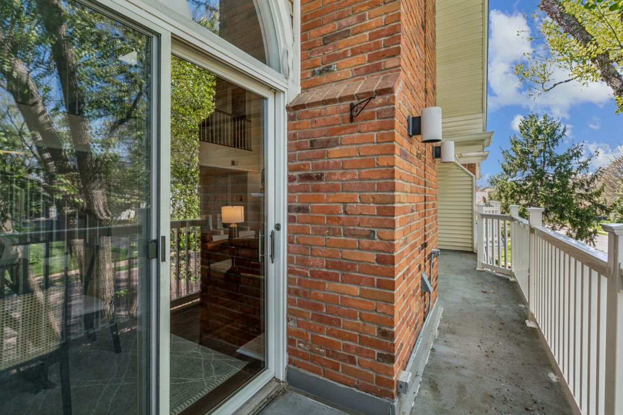 28 Country Club Terrace Condo listed in Glendale Missouri