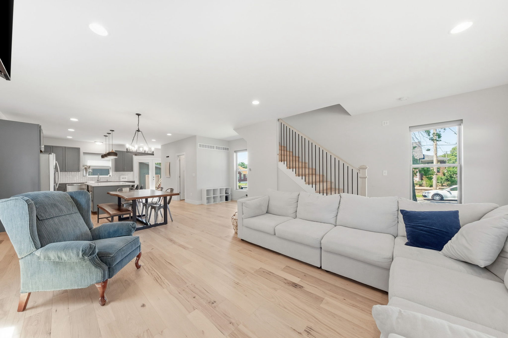 1119 Wilshire University City