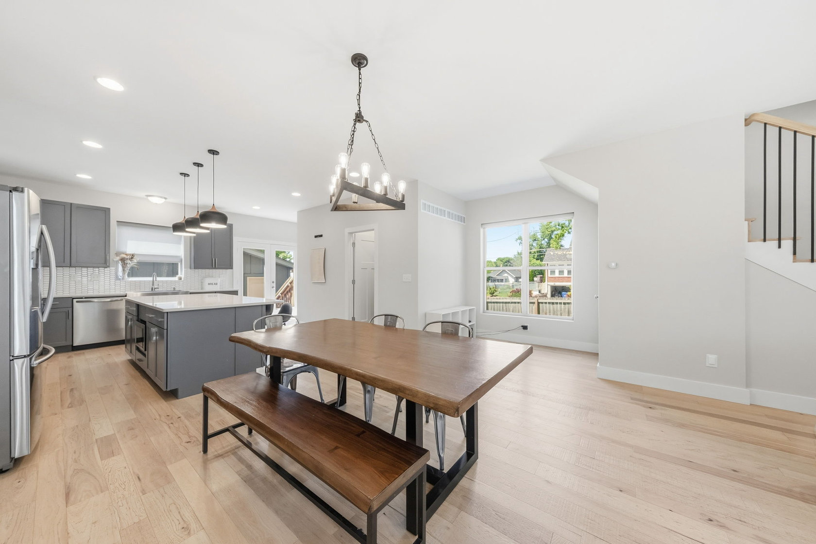 1119 Wilshire University City