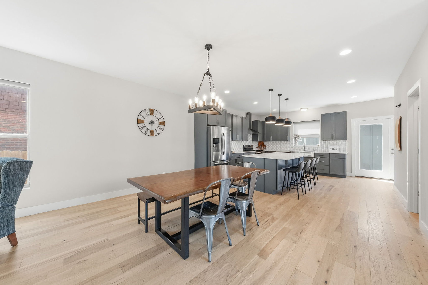 1119 Wilshire University City