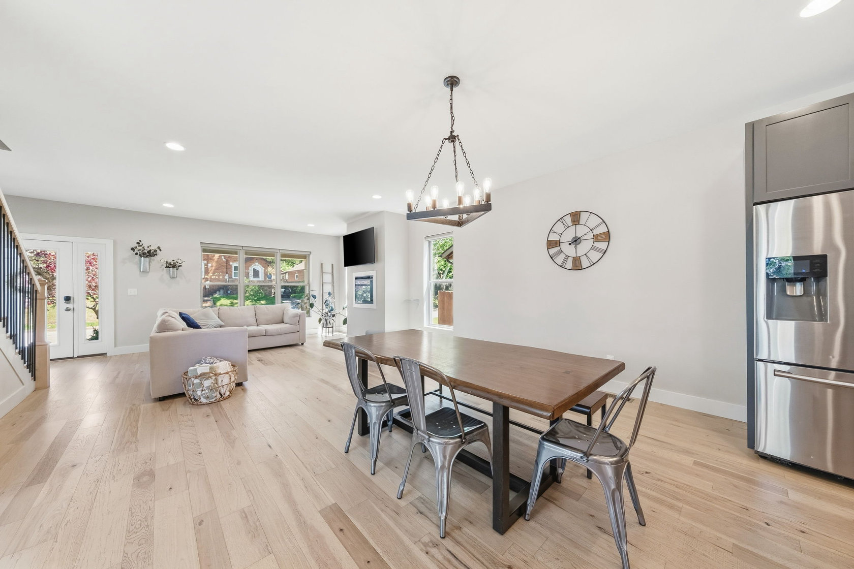 1119 Wilshire University City