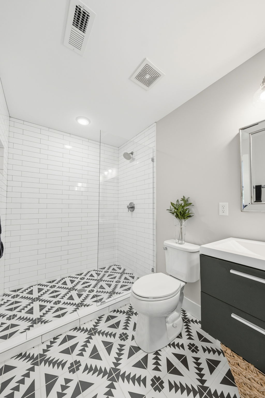 1119 Wilshire University City