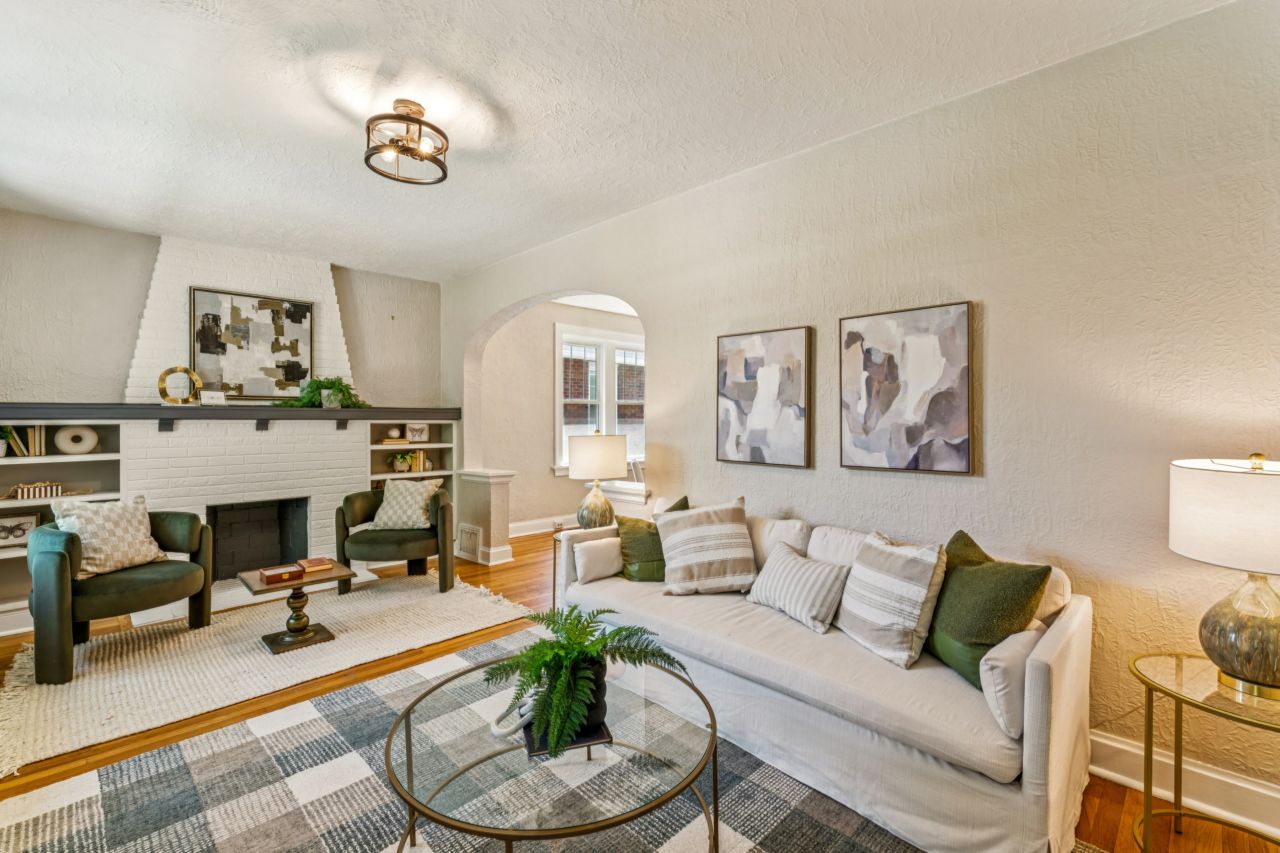 6412 Potomac Lindenwood Park St. Louis