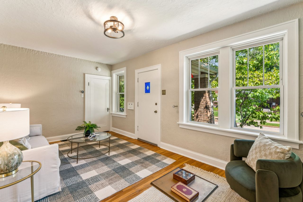6412 Potomac Lindenwood Park St. Louis
