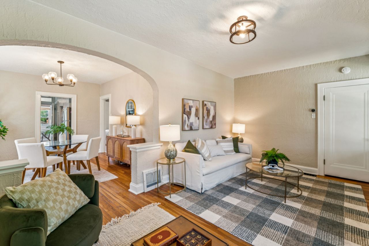 6412 Potomac Lindenwood Park St. Louis