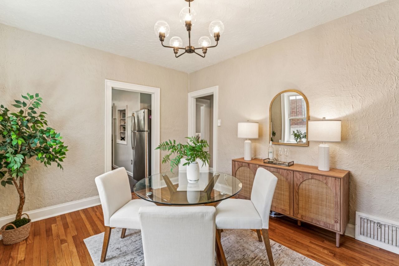 6412 Potomac Lindenwood Park St. Louis