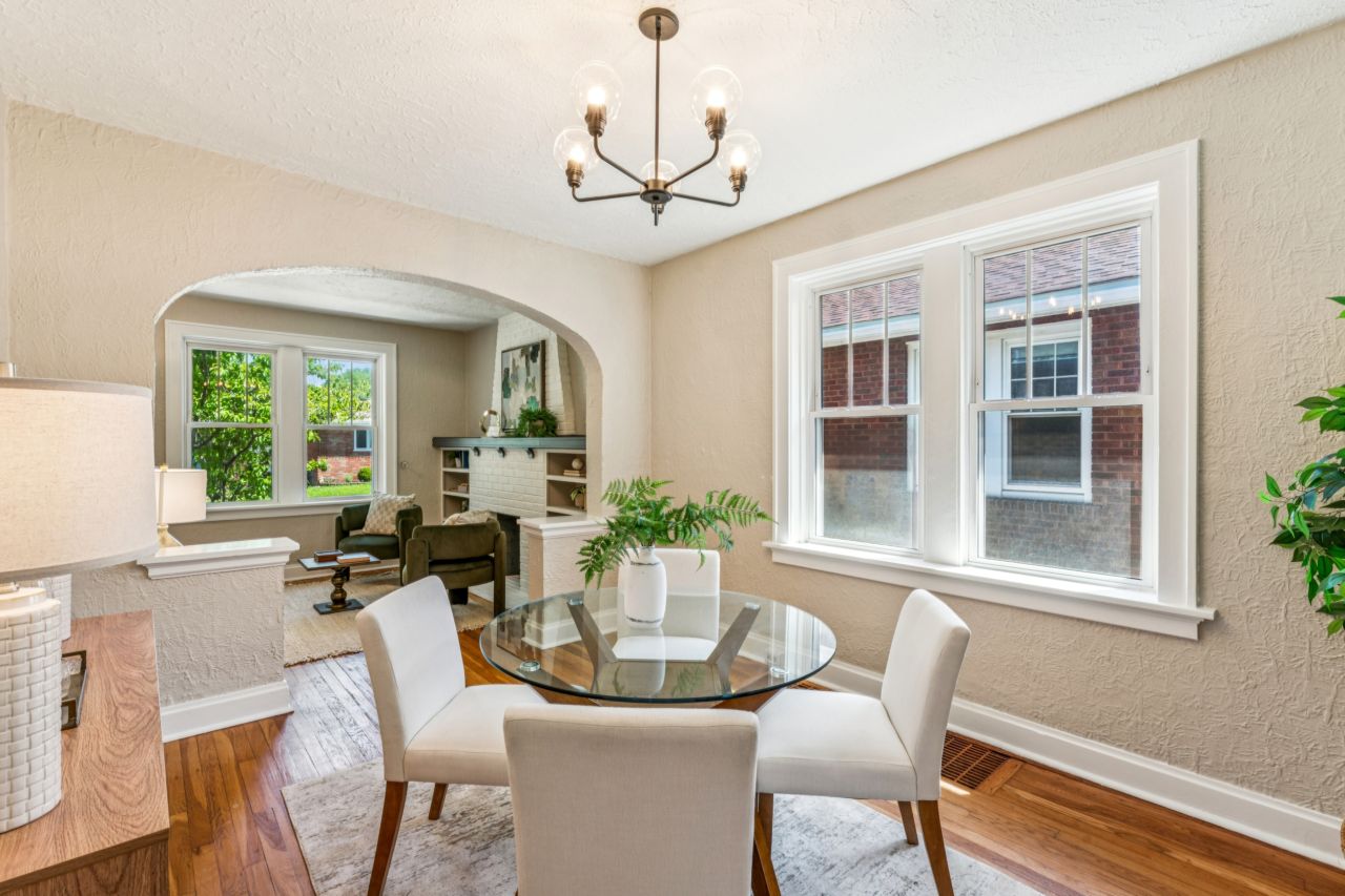 6412 Potomac Lindenwood Park St. Louis