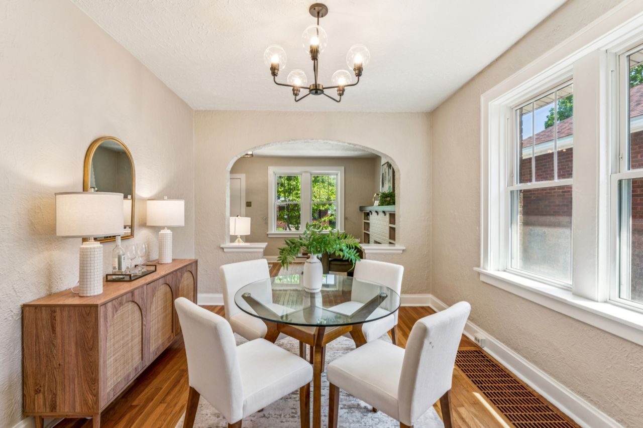6412 Potomac Lindenwood Park St. Louis