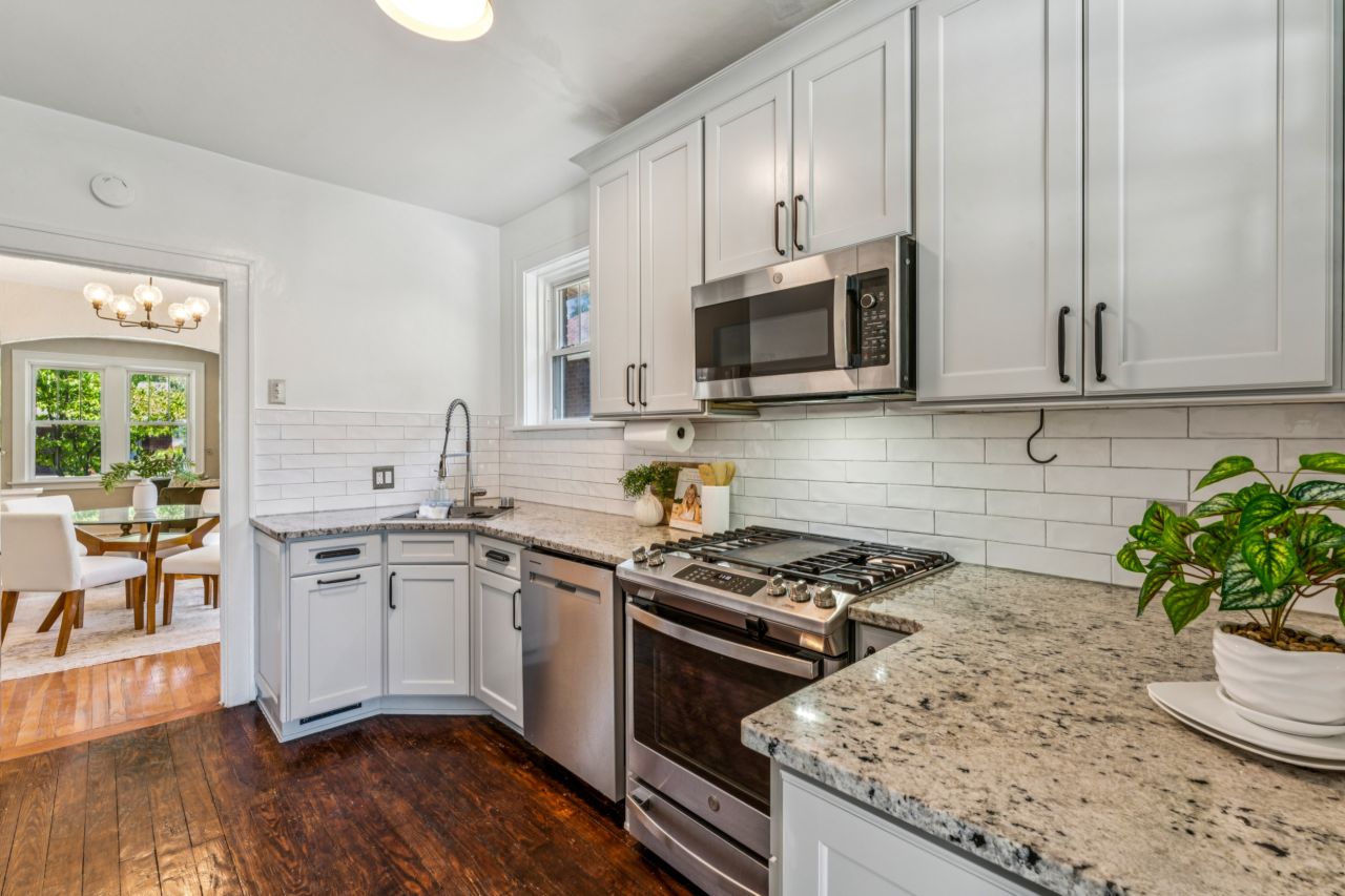 6412 Potomac Lindenwood Park St. Louis