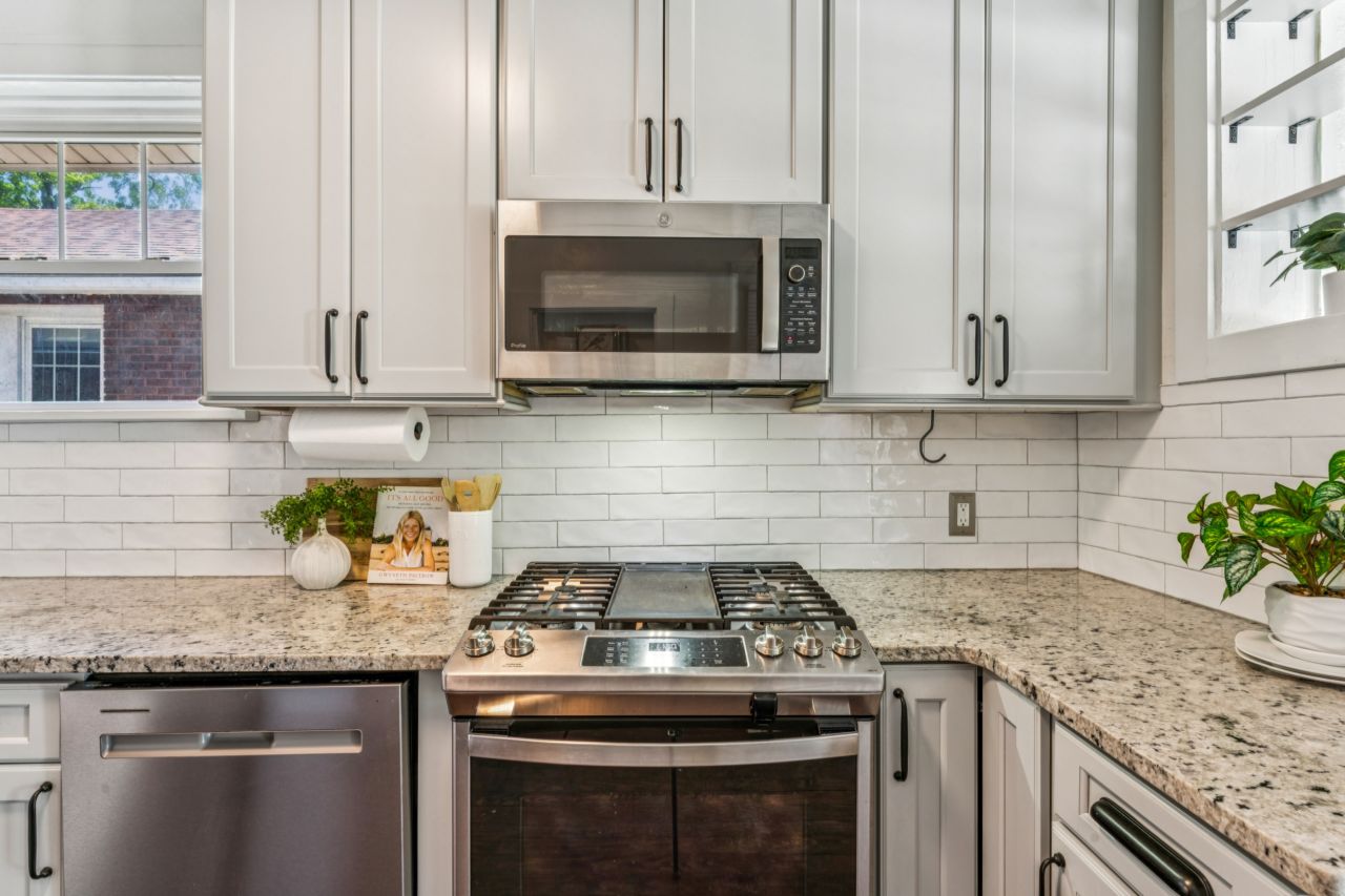 6412 Potomac Lindenwood Park St. Louis