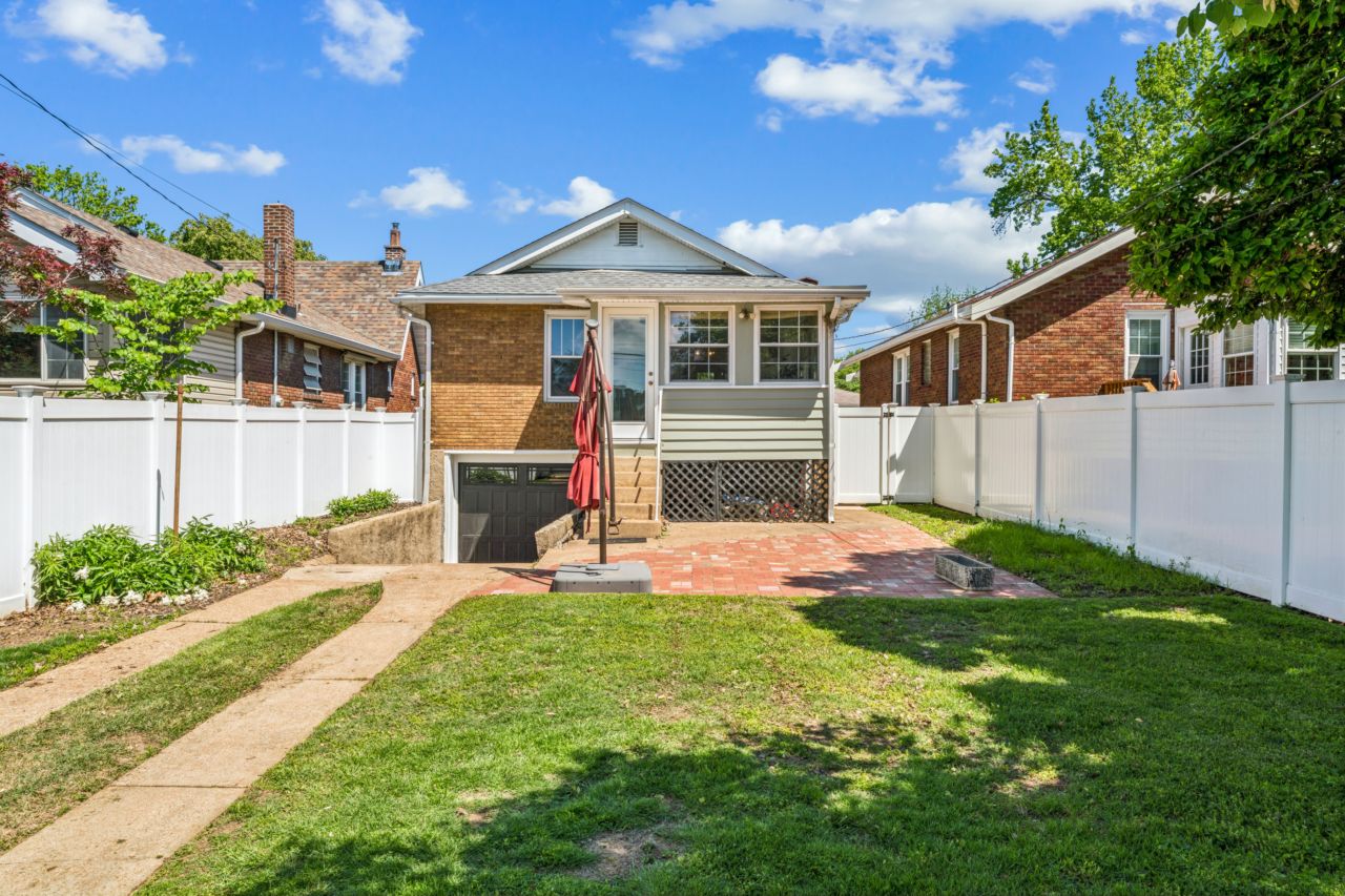 6412 Potomac Lindenwood Park St. Louis