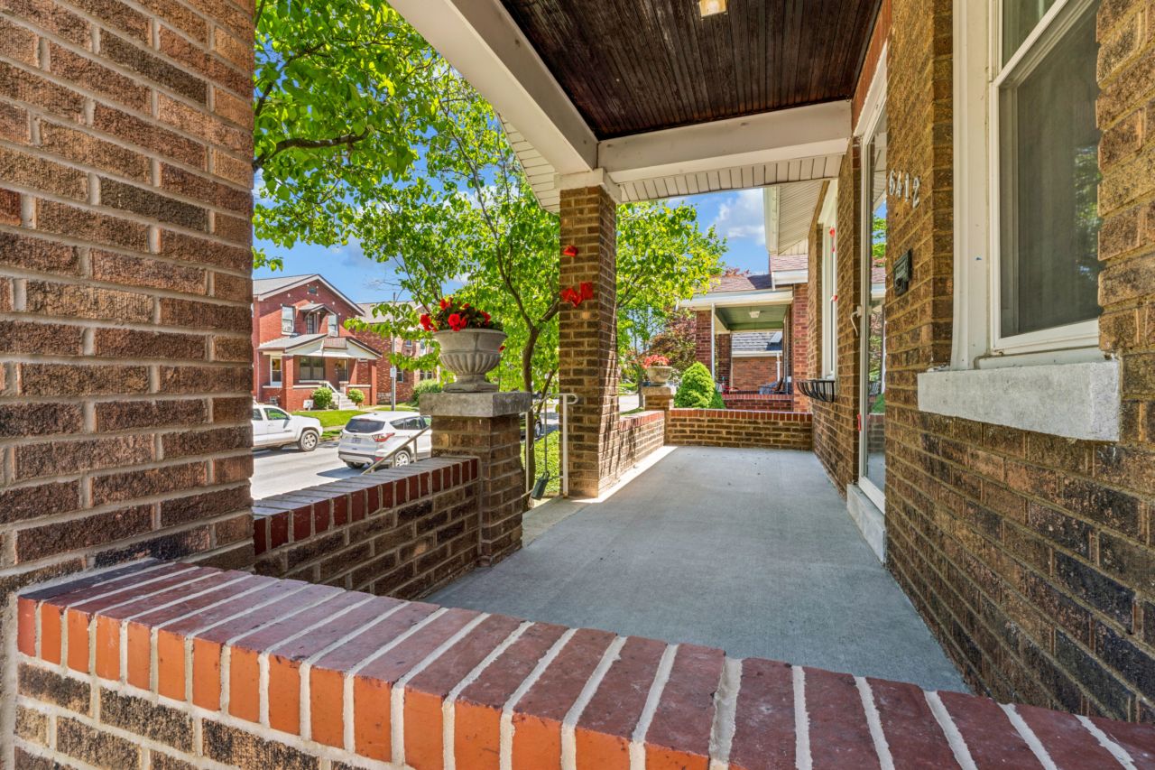 6412 Potomac Lindenwood Park St. Louis