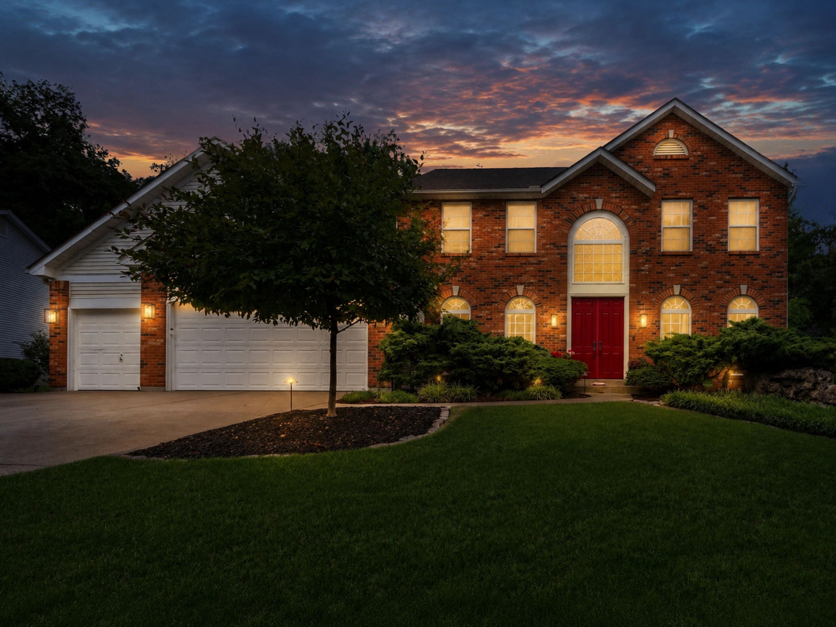 Stately traditional home for sale 7204 Westfield Woods O'Fallon MO Dawn Griffin Group