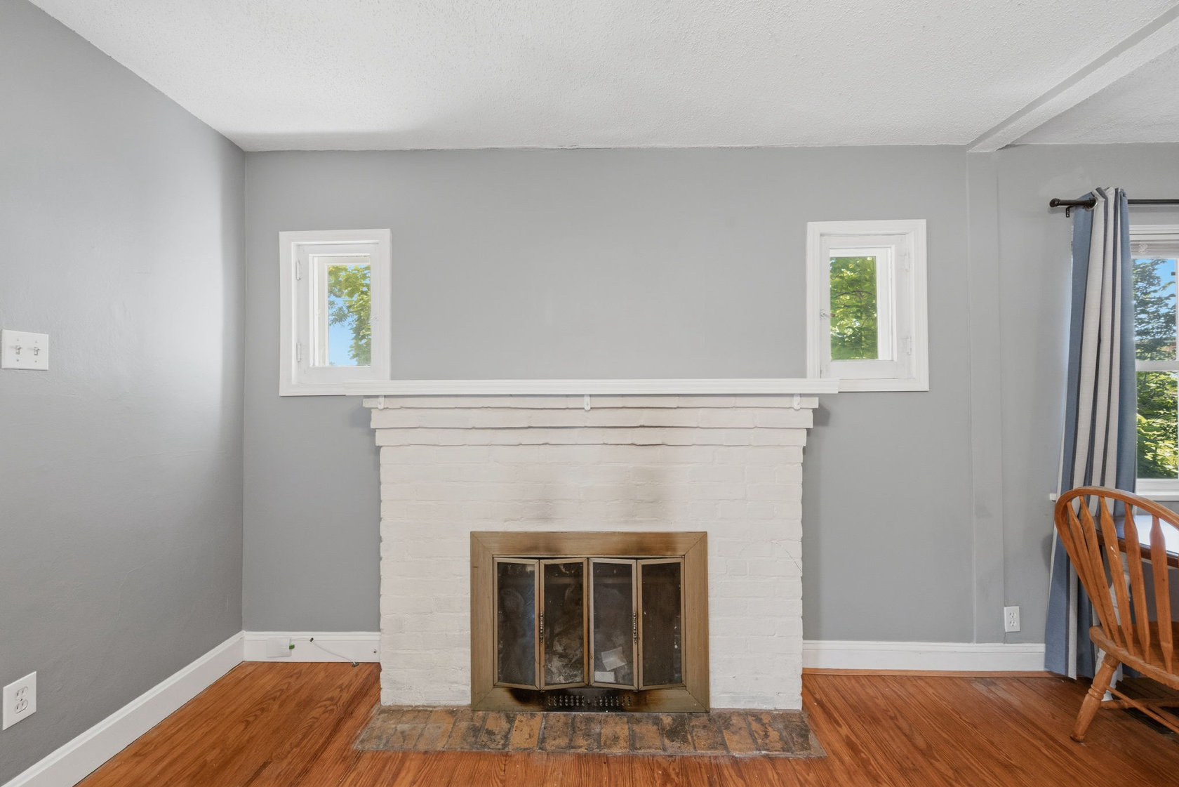 fireplace - 10411 Maddox Place St. Louis Missouri