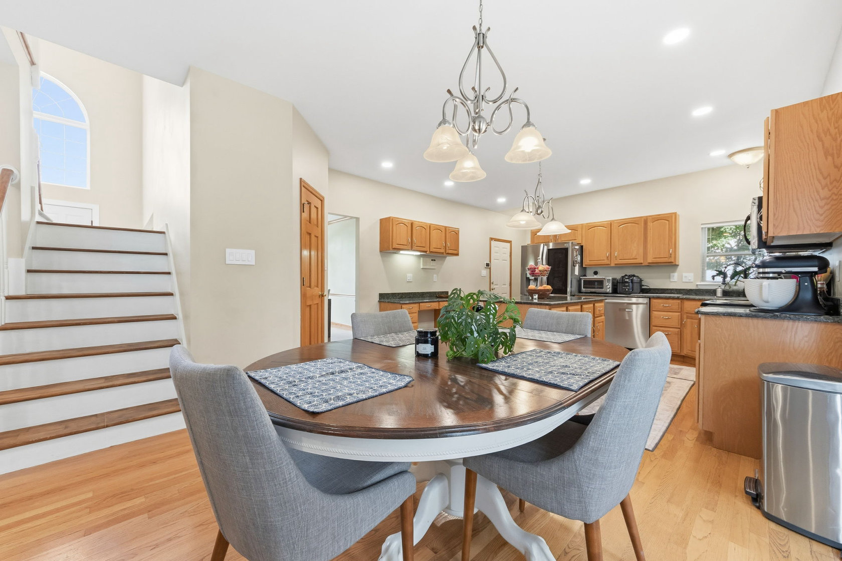 Interior 7204 Westfield Woods O'Fallon MO Dawn Griffin Group