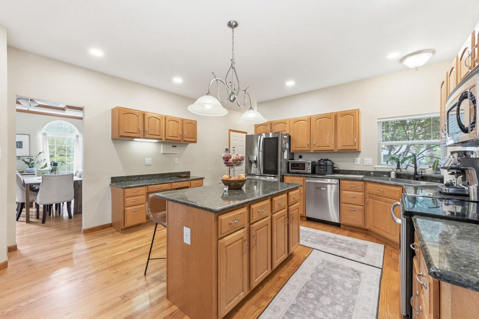 Interior 7204 Westfield Woods O'Fallon MO Dawn Griffin Group