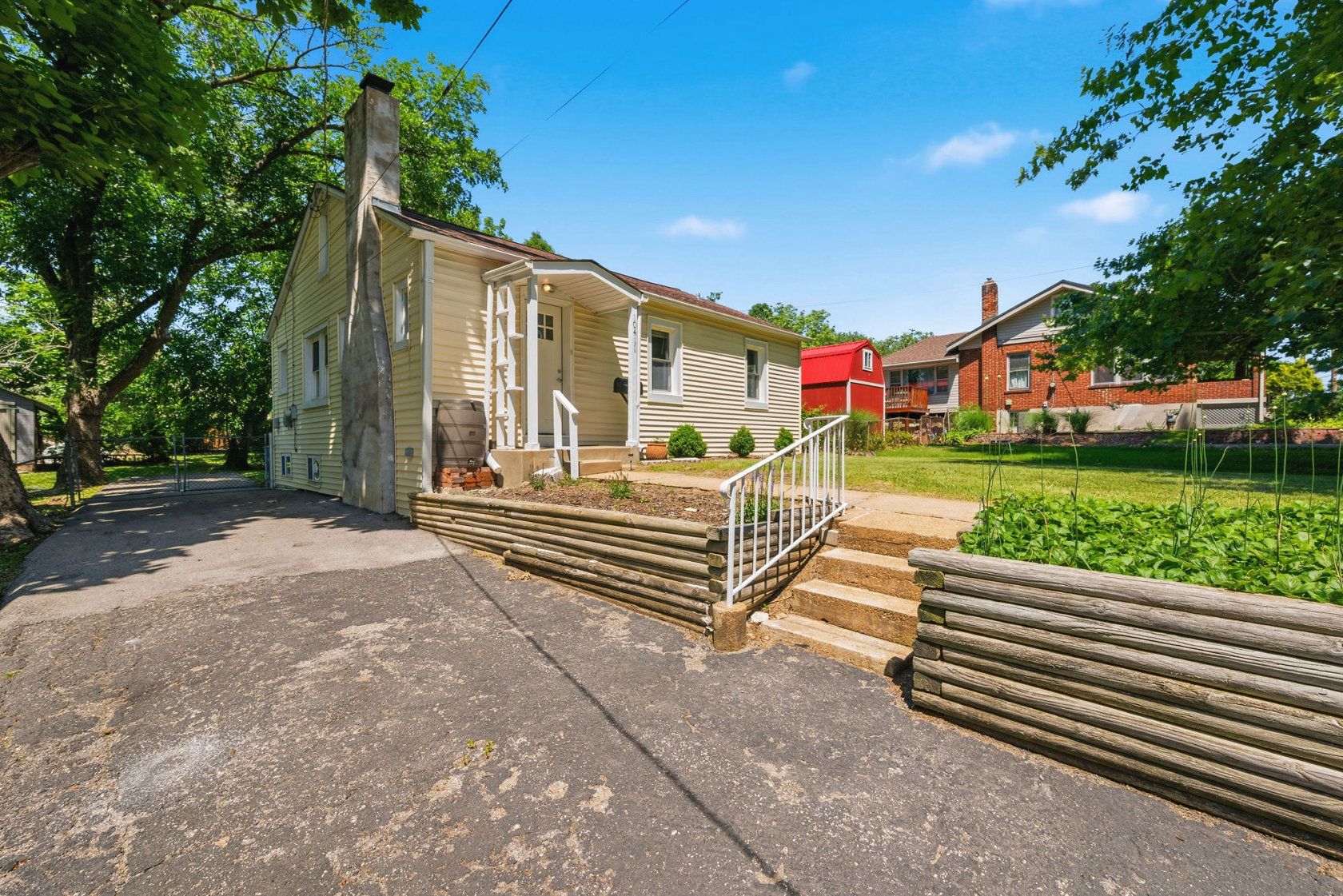 sidewalk leading to 10411 Maddox Place St. Louis Missouri