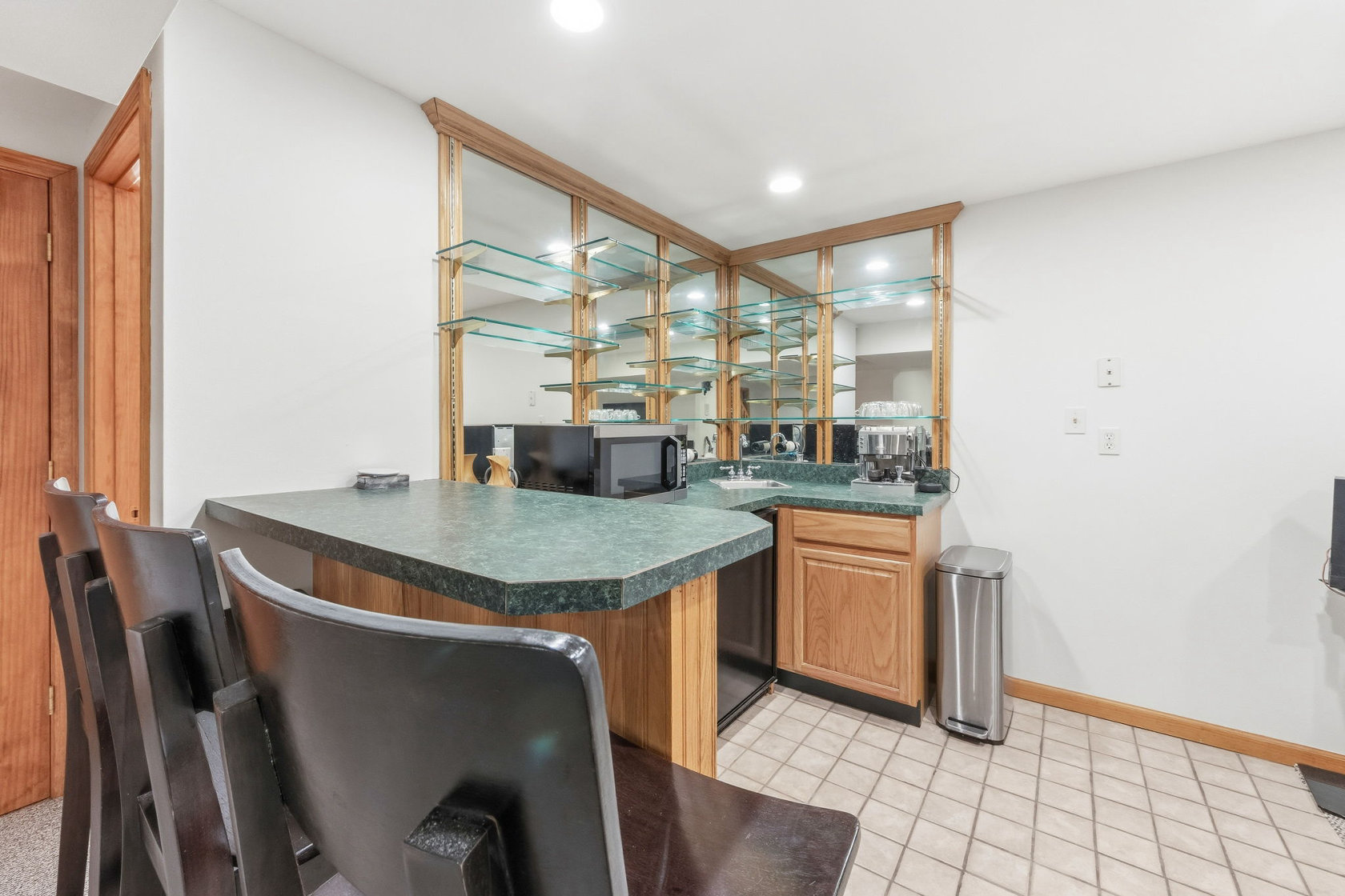 Wet Bar 7204 Westfield Woods O'Fallon