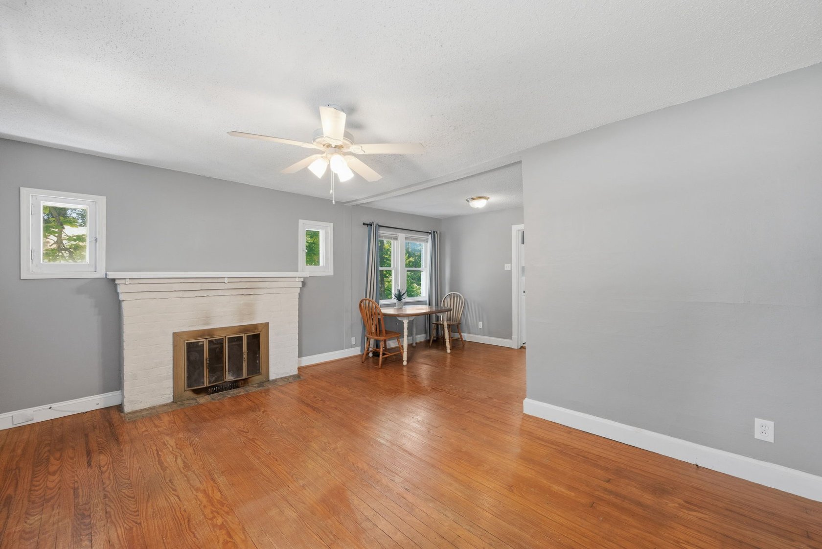 living room - 10411 Maddox Place St. Louis Missouri