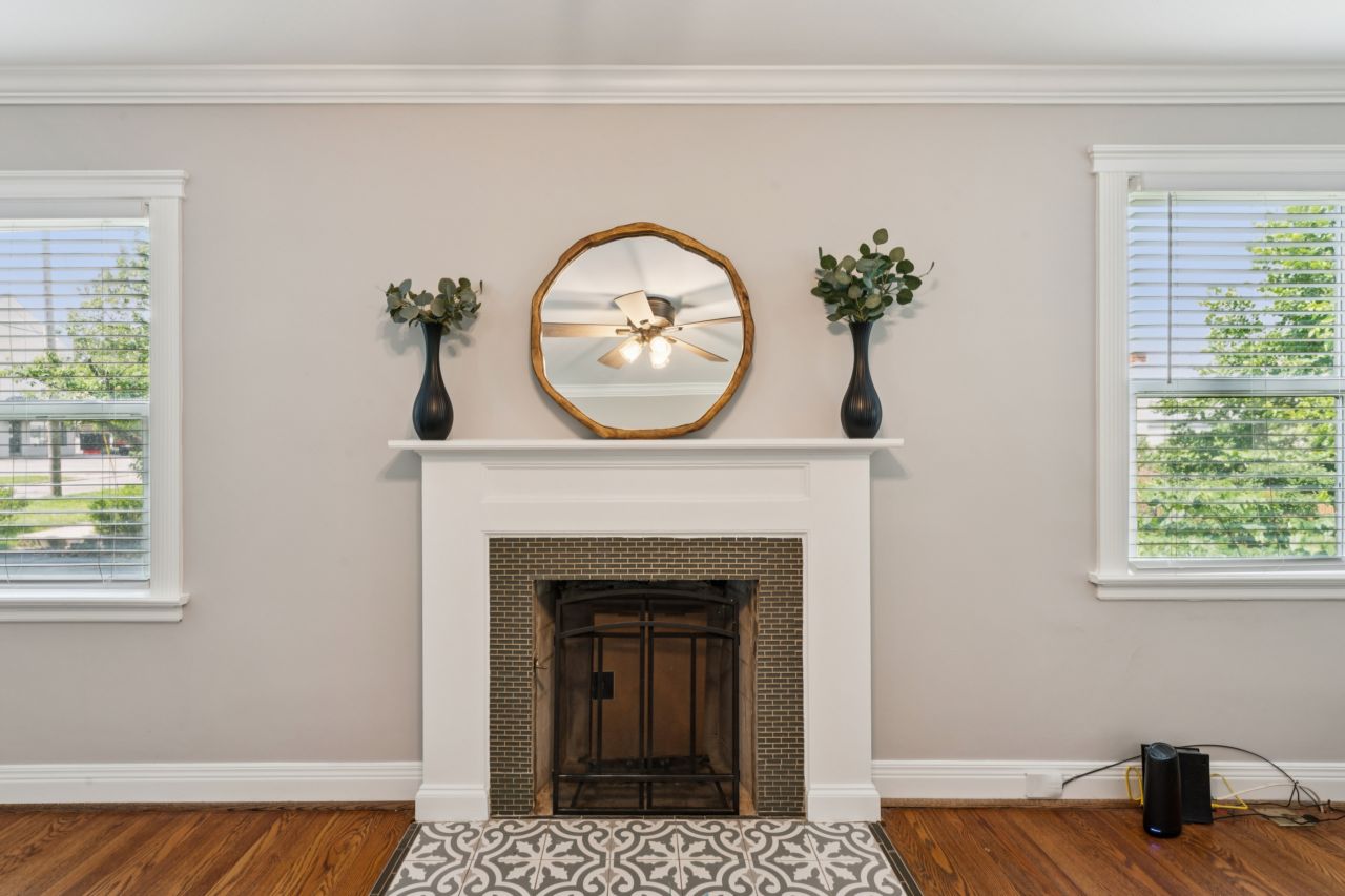 1034 Bernice Kirkwood fireplace detail