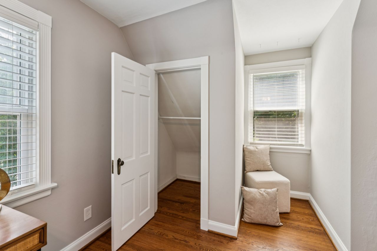 1034 Bernice Kirkwood bedroom