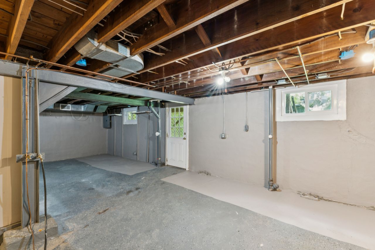 1034 Bernice Kirkwood basement