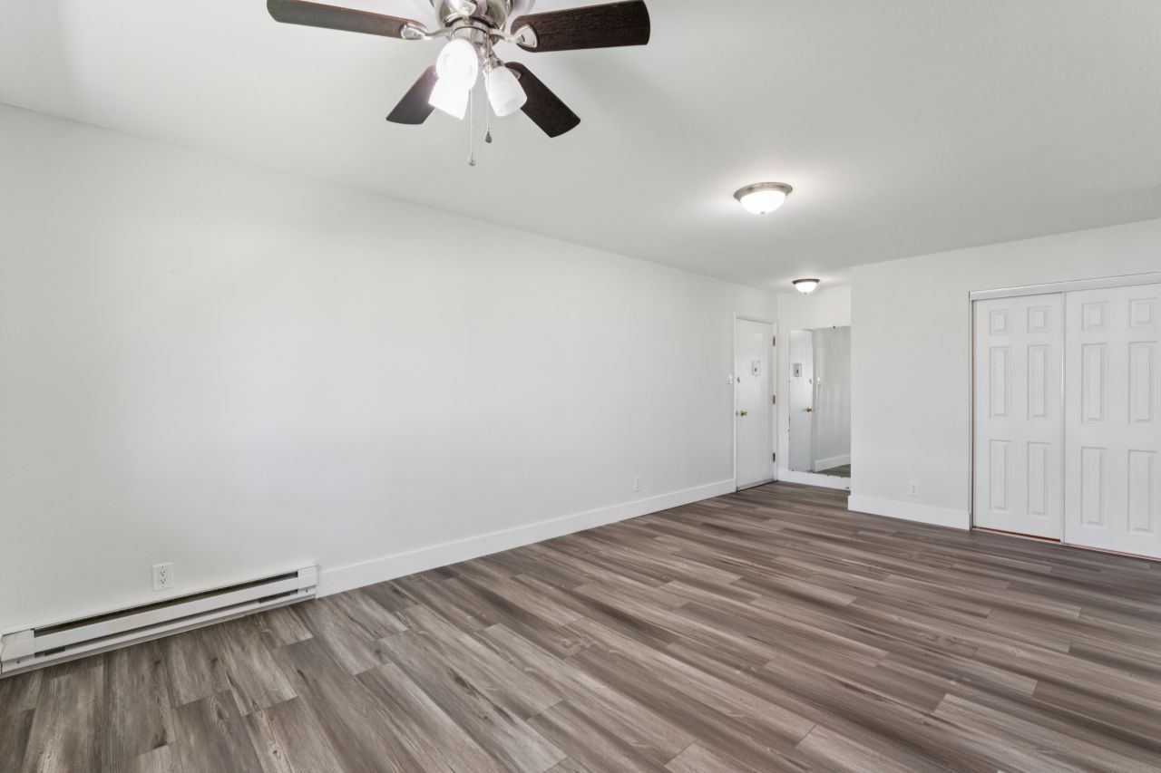 living room 9047 Villaridge Ct St. Louis, Mo, 63123