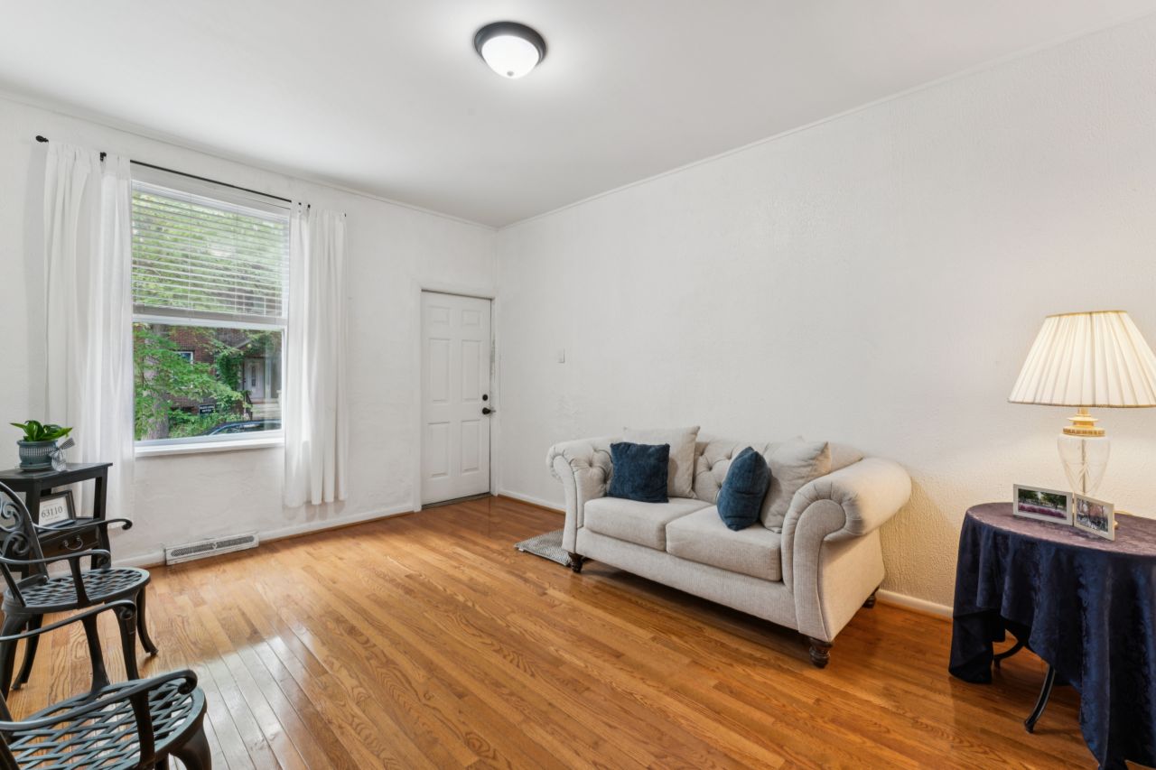 4265 Botanical St. Louis