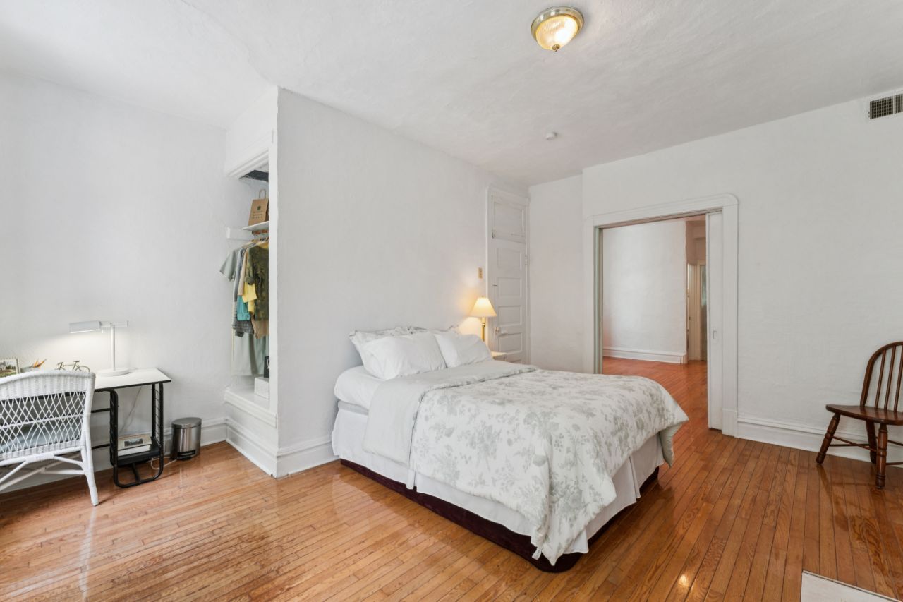 4265 Botanical St. Louis