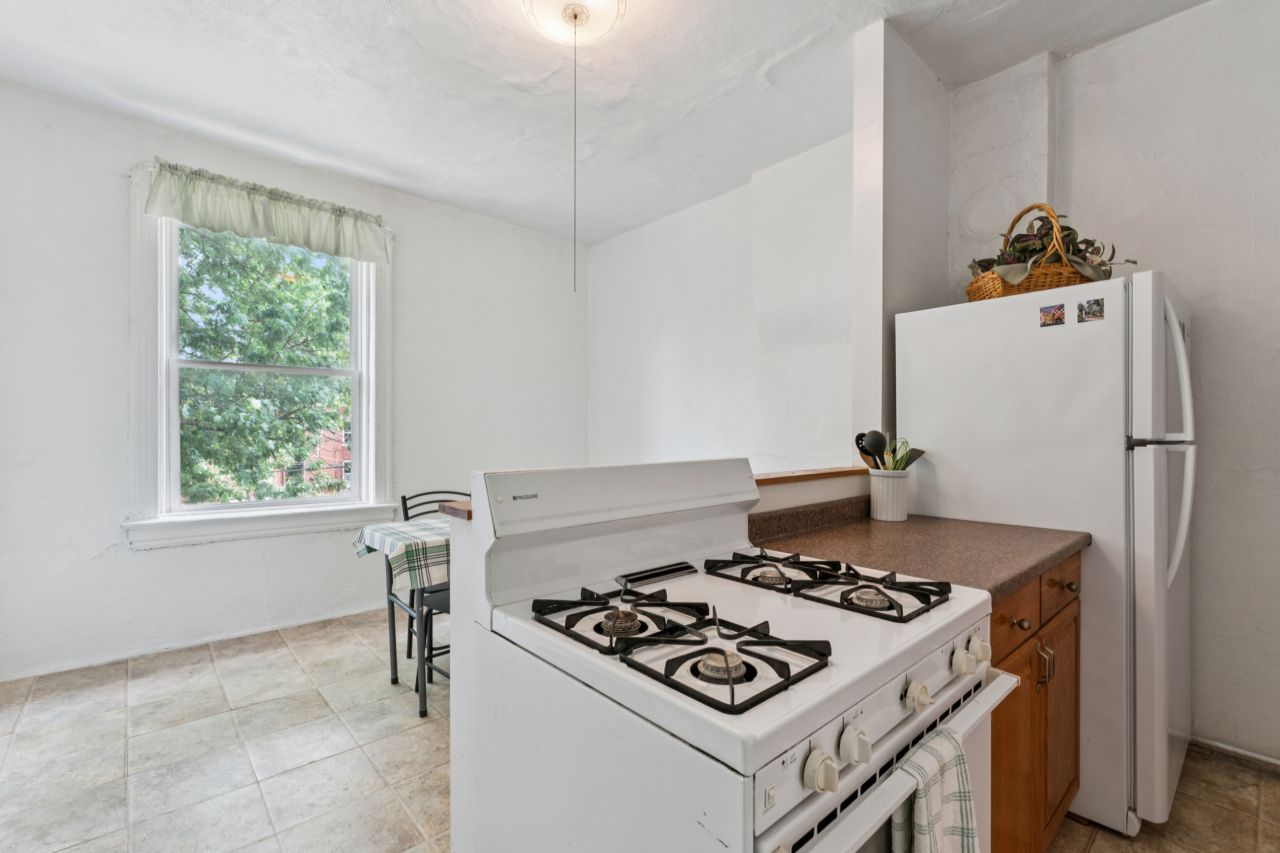 4265 Botanical St. Louis
