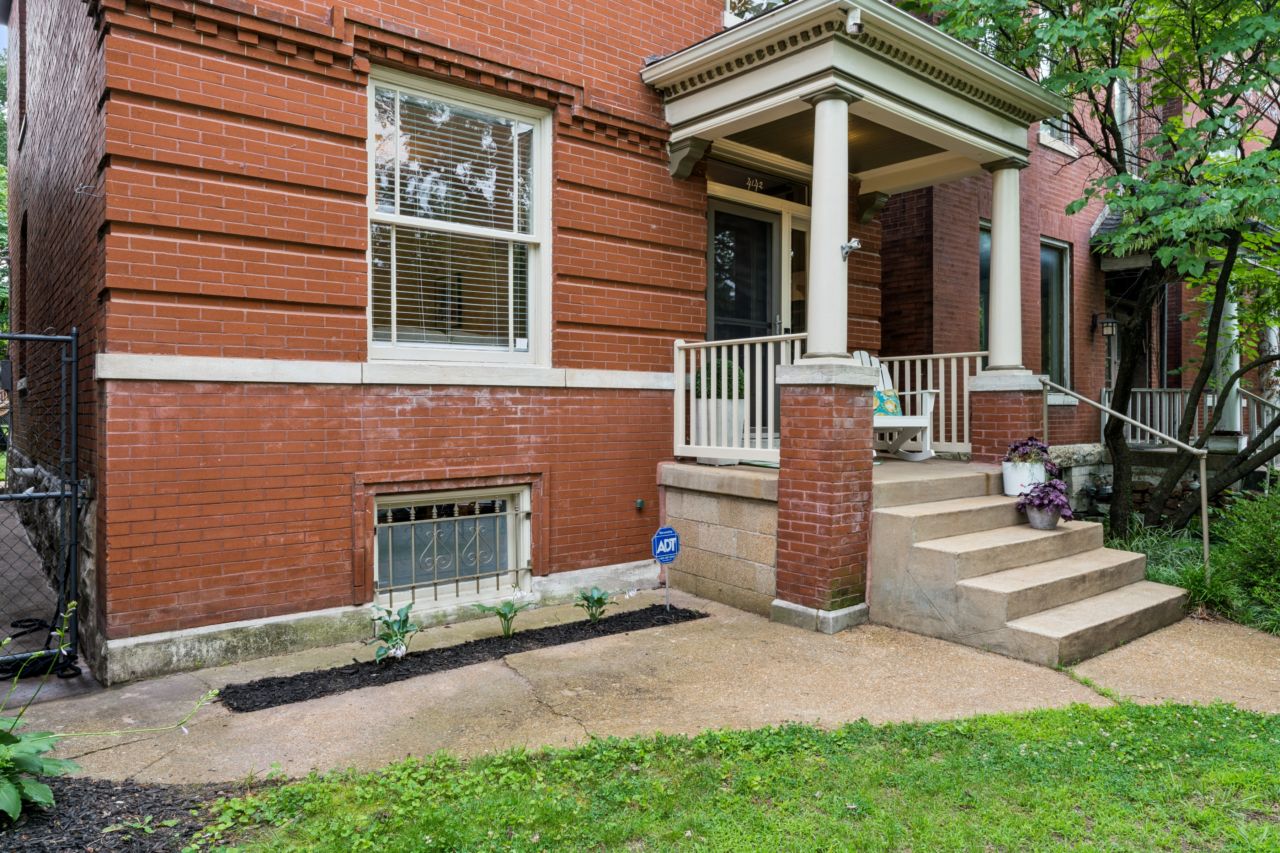4142 Cleveland exterior in Shaw St. Louis