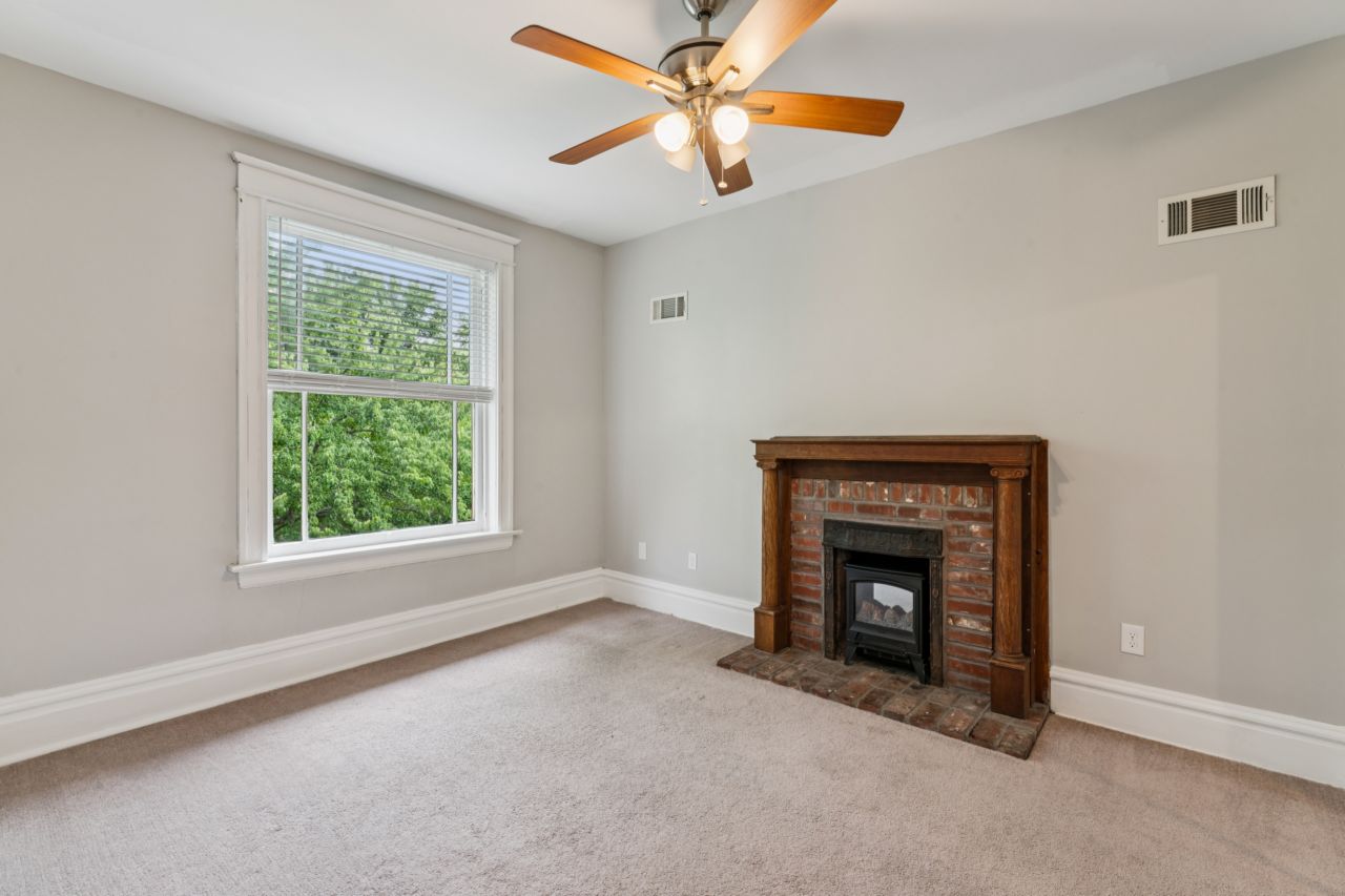 4142 Cleveland, historic home in Shaw St. Louis