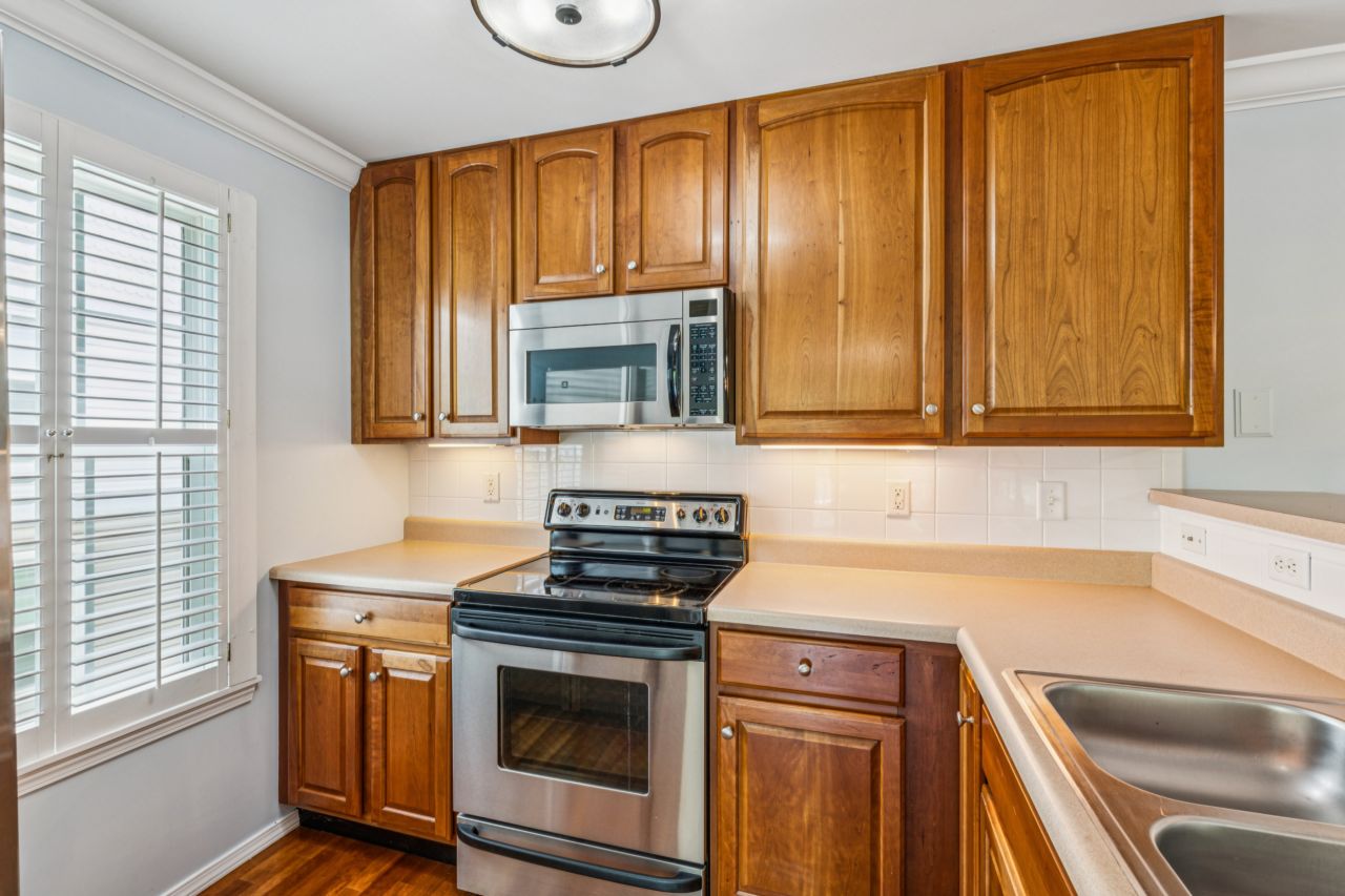 1125 Arbor Creek Dr. 2A