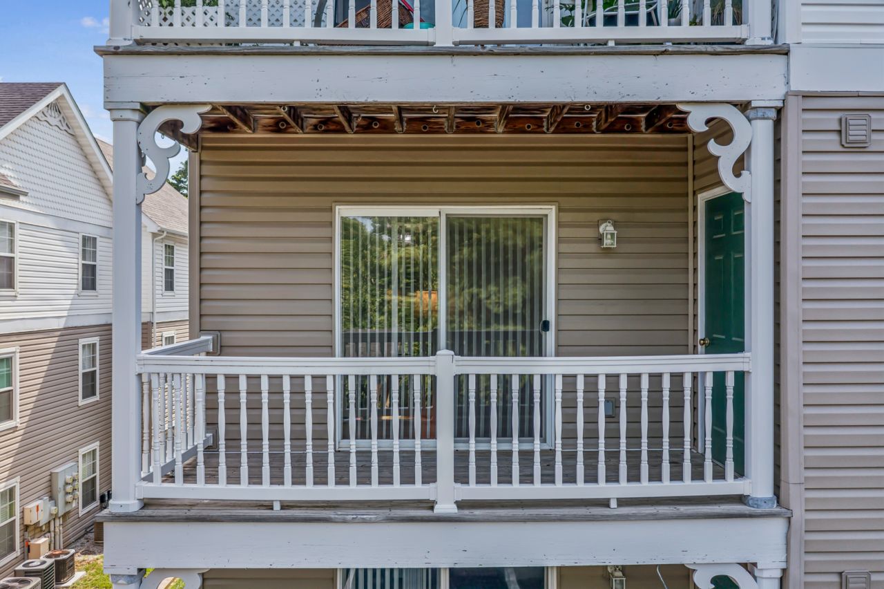 1125 Arbor Creek Dr. 2A
