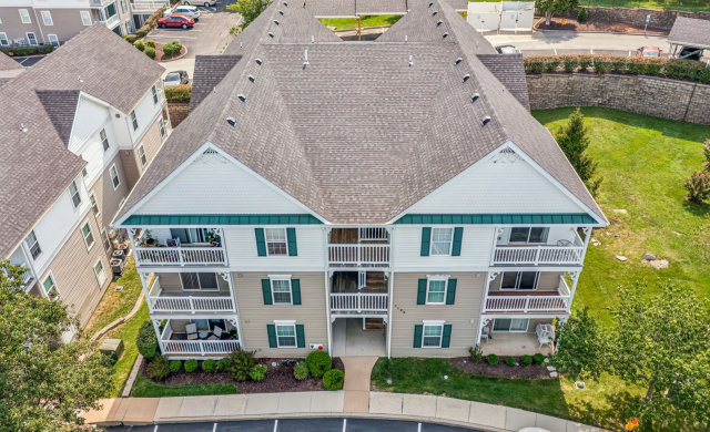 1125 Arbor Creek Dr. 2A