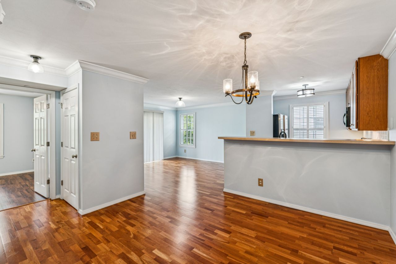 1125 Arbor Creek Dr. 2A