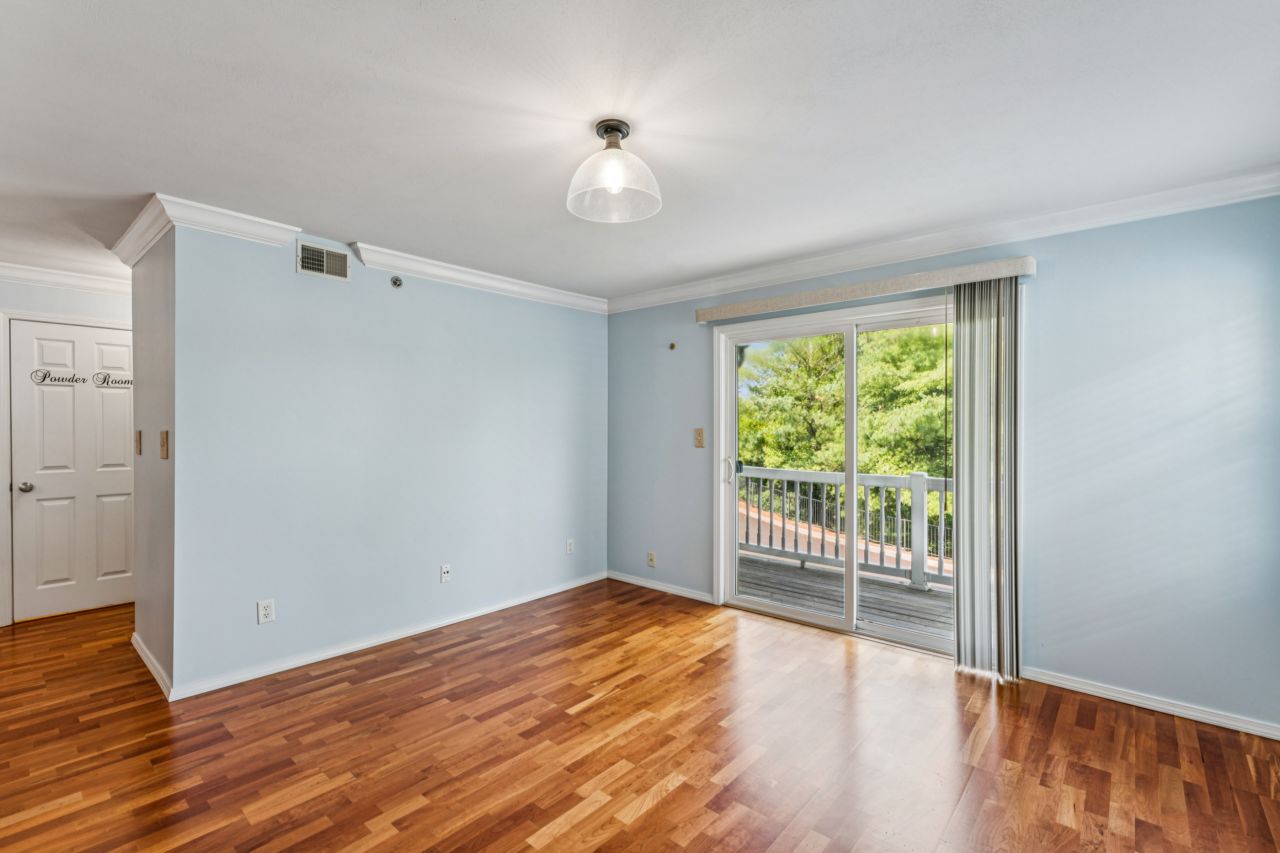 1125 Arbor Creek Dr. 2A