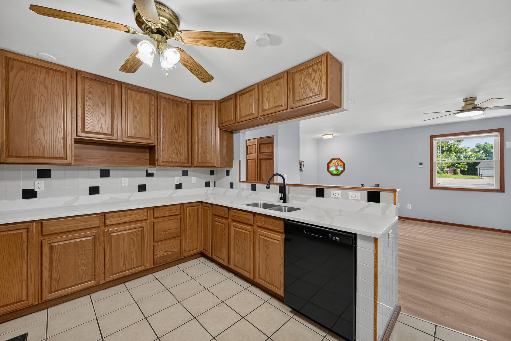 1312 Twin Trails Ct