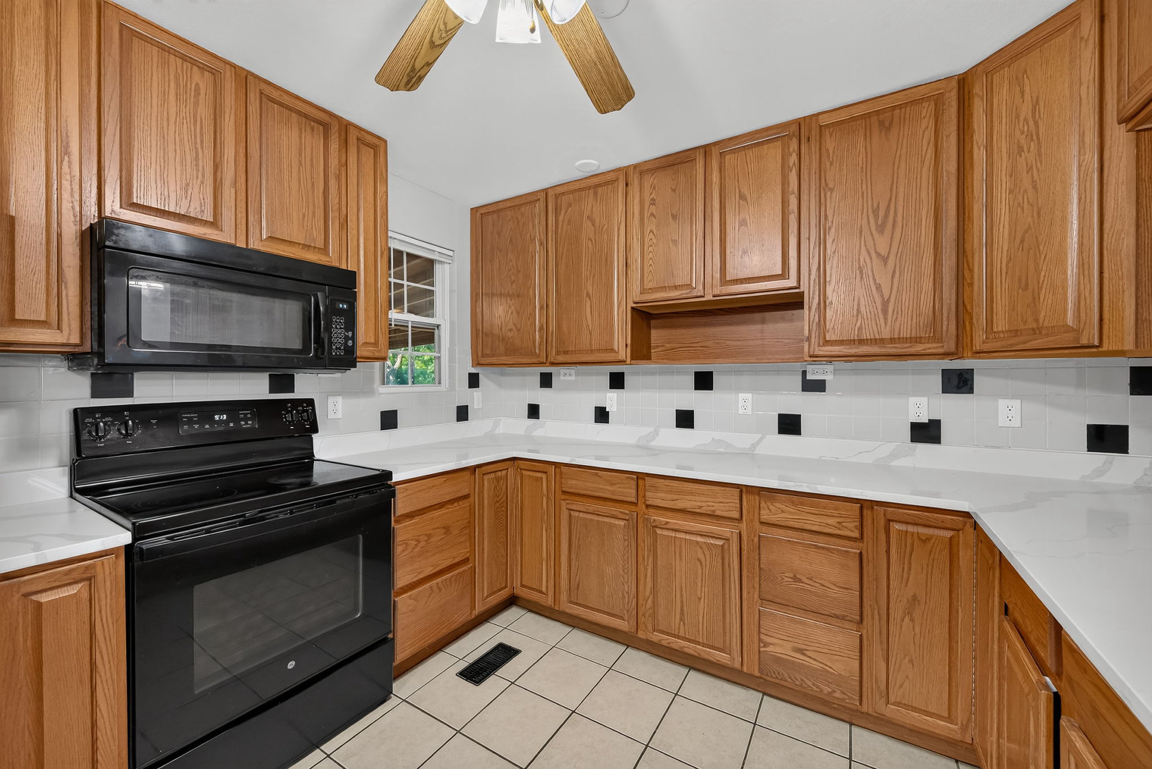1312 Twin Trails Ct