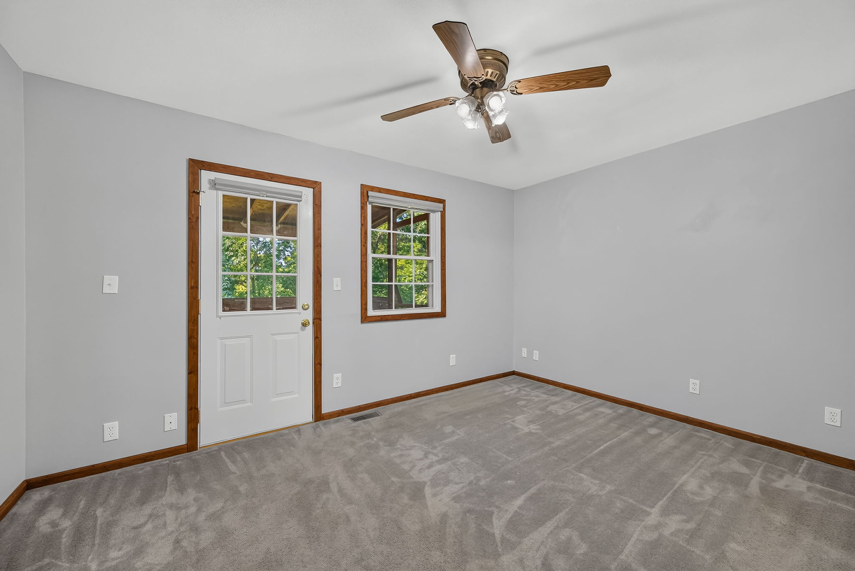 1312 Twin Trails Ct