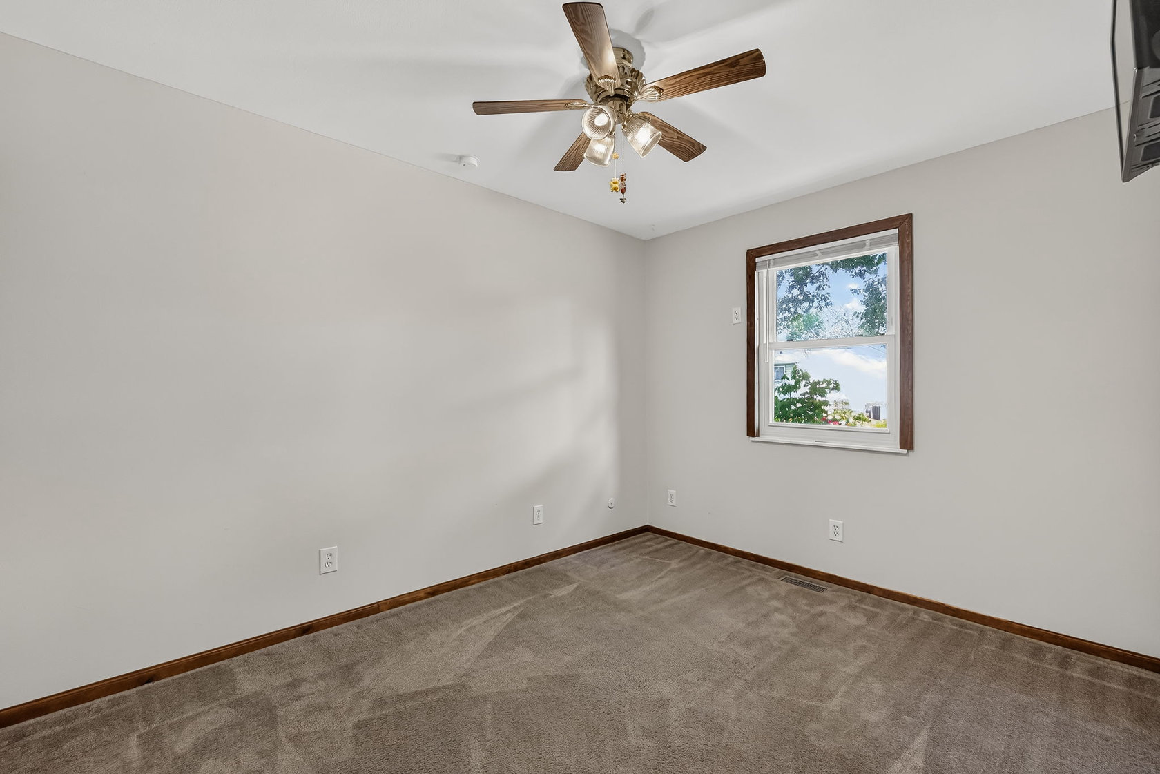 1312 Twin Trails Ct