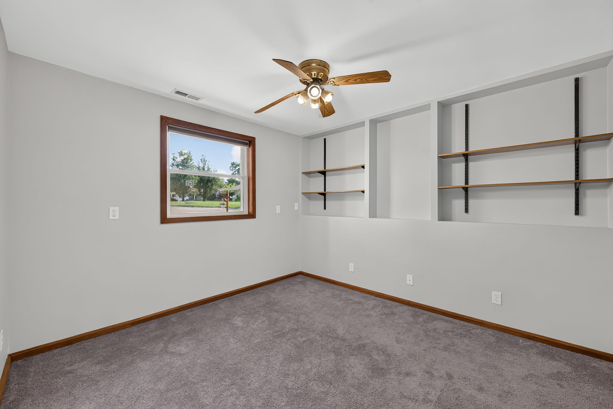 1312 Twin Trails Ct