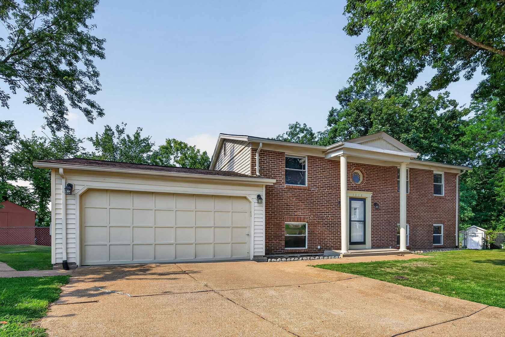 1312 Twin Trails Ct