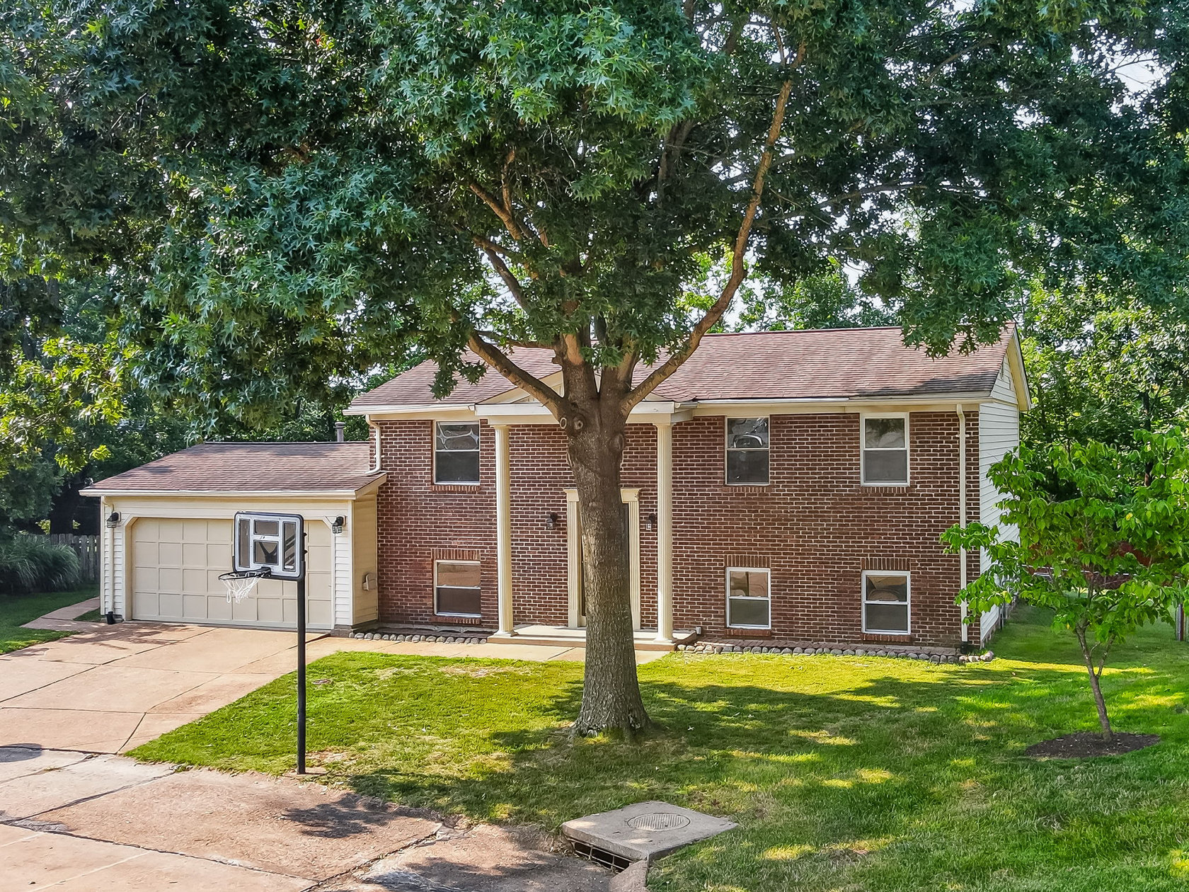 1312 Twin Trails Ct